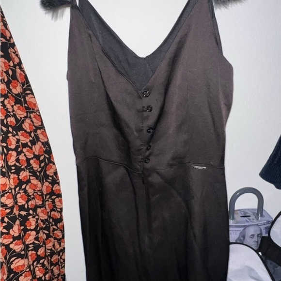 Dresses & Skirts - Sophisticated Black Dress
